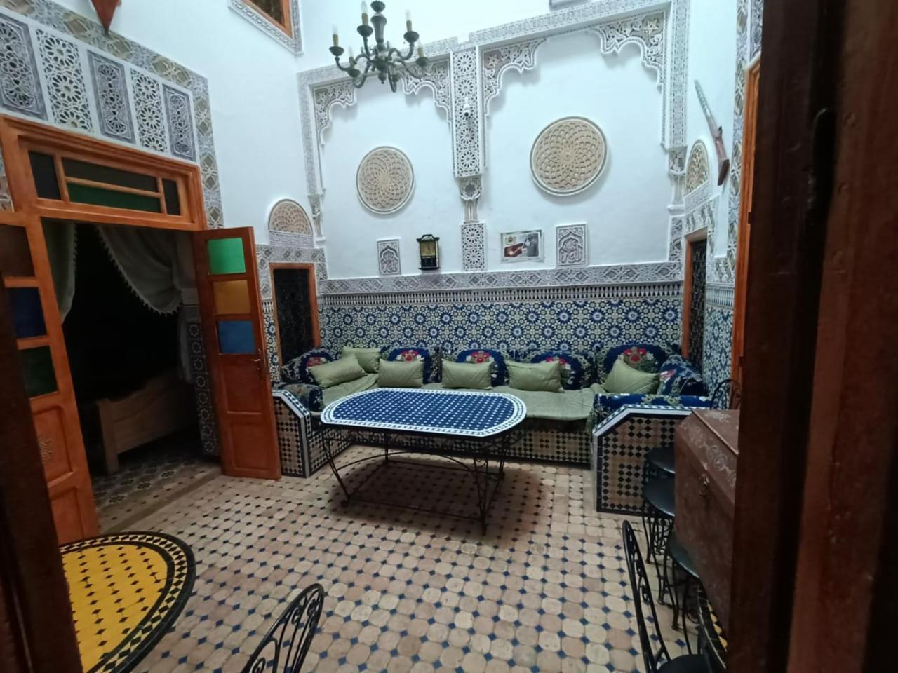 Riad Lala Drissia Fez Buitenkant foto